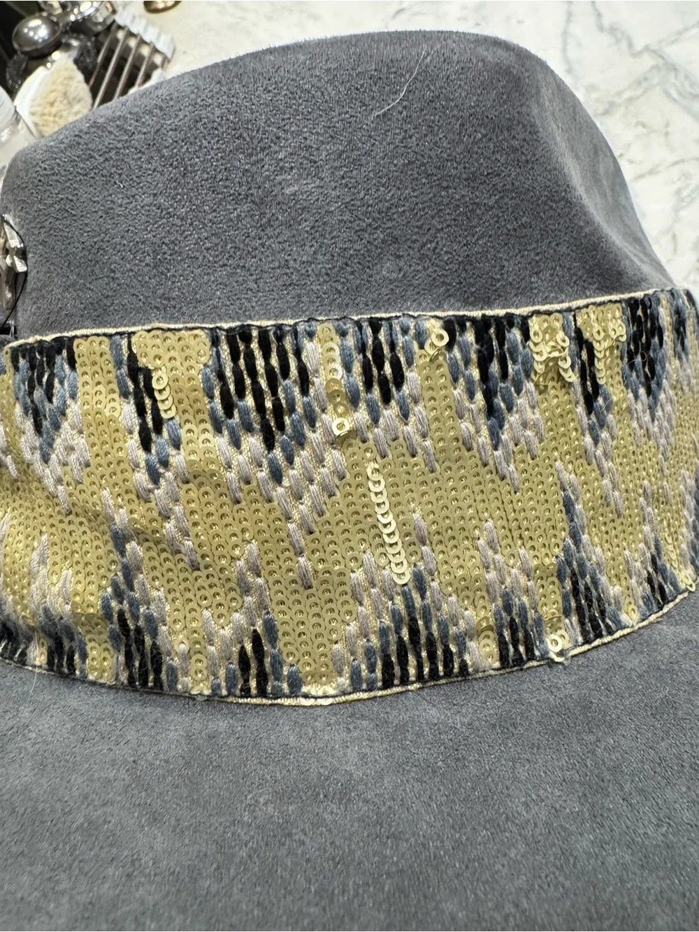 Palo de Yucca Wide-Brim Gray Felt Fedora with Patterned Band